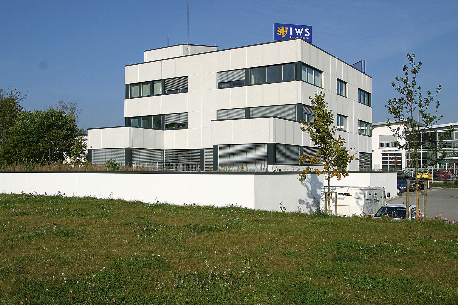 Firmengebäude der IWS am Magnolienweg in Aschaffenburg